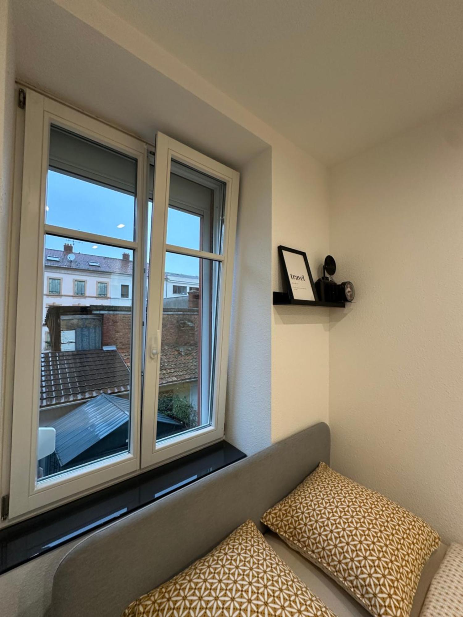 # Le 2 # Tres Beau T3 1Er Etage Tout Confort, Neuf, Mulhouse Centre Ngoại thất bức ảnh